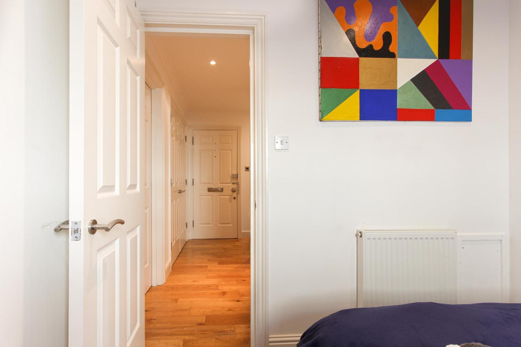 Apartment Elegant 2bd Flat In Marina - Free Parking *