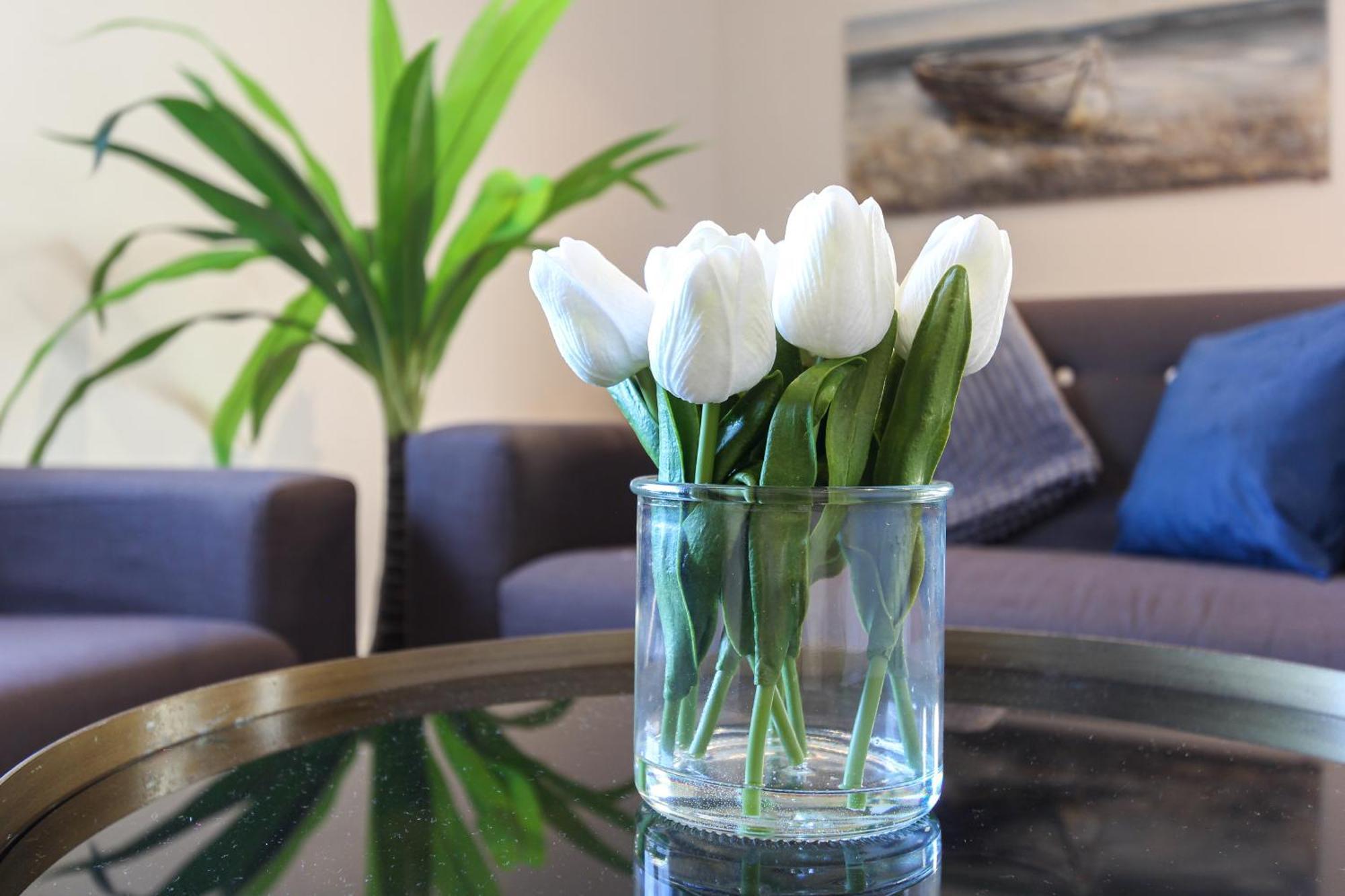 Elegant 2bd Flat In Marina - Free Parking